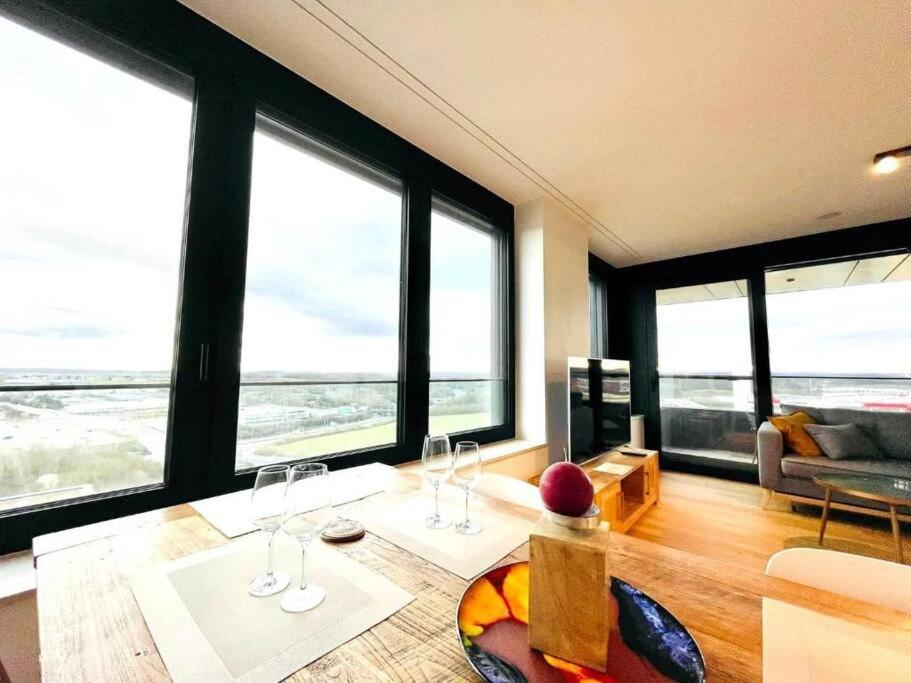 W One Bedroom Spa Gym Terrace&parking Apartment Luxemburg